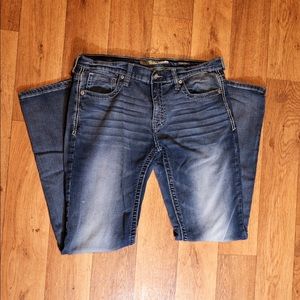 Men’s BKE jeans carter 33L.